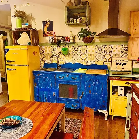 La Casa Rota De