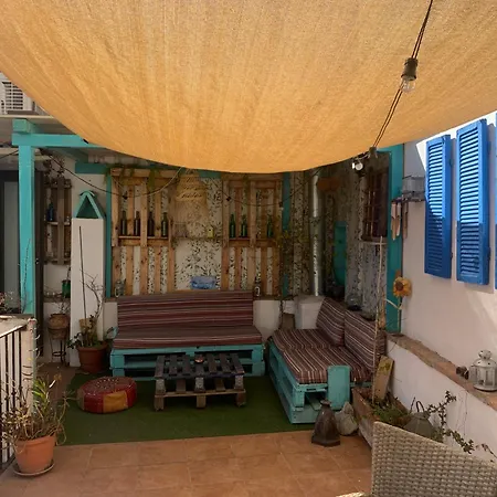 La Casa Rota De Granada