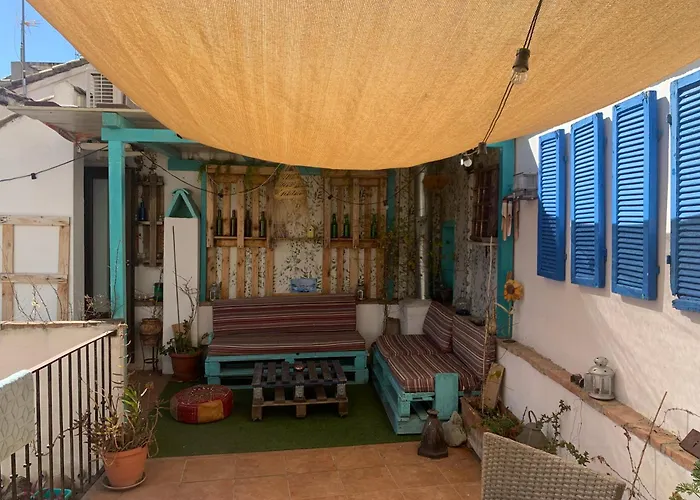 La Casa Rota De Granada